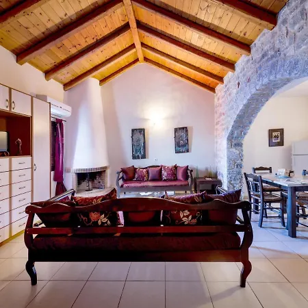 赛拉纳风景酒店 *