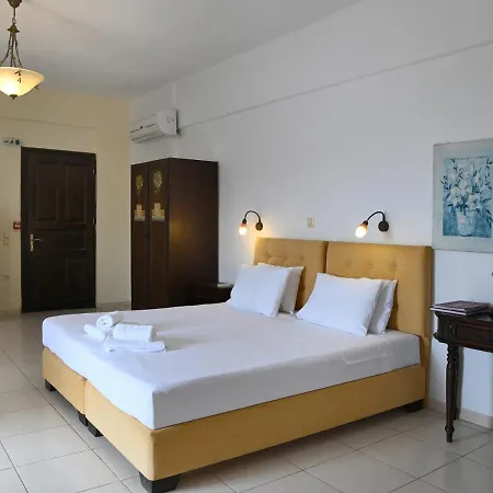 赛拉纳风景酒店 Karavostásion