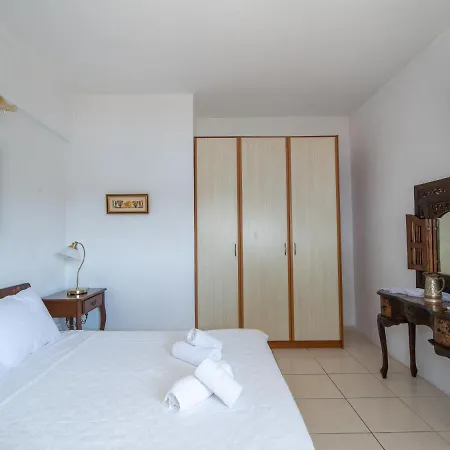 赛拉纳风景酒店 *