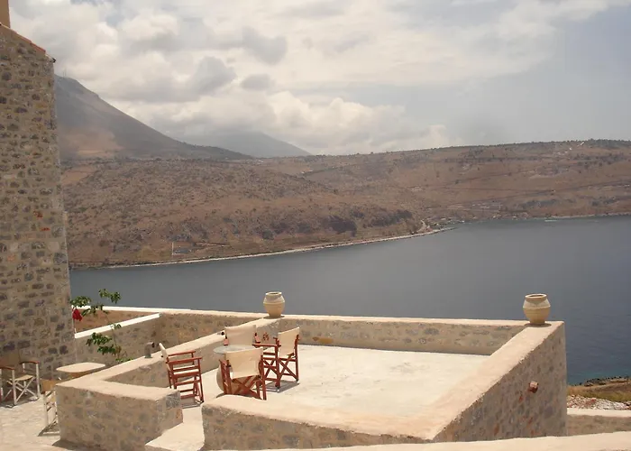 Selana View Karavostásion